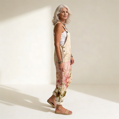 Elise | Latzhose mit pastellfarbenen Bohemian-Blumen