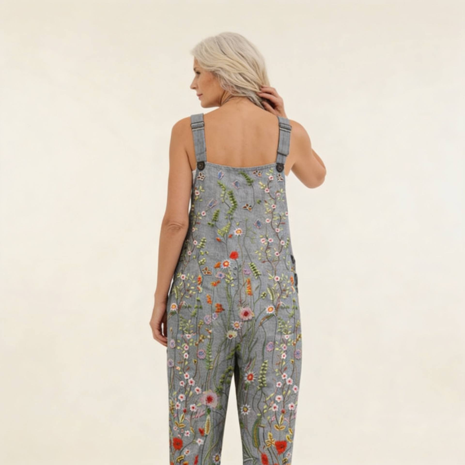 Henni | Latzhose mit strahlenden Bohème-Wiesenblumen