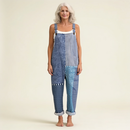Hilde | Latzhose mit grafischem blauen Patchwork