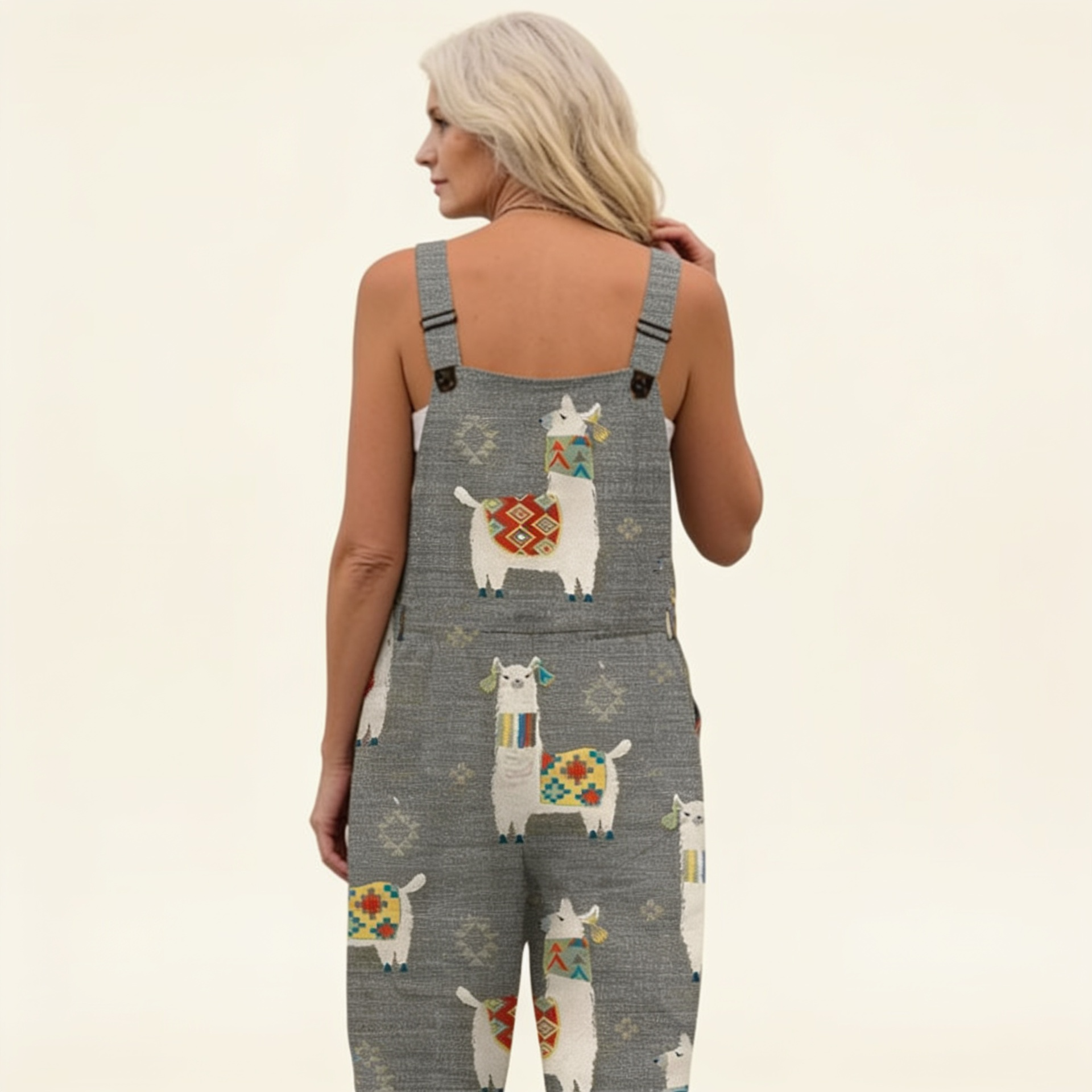 Steffi | Latzhose mit grauen böhmischen Lamas