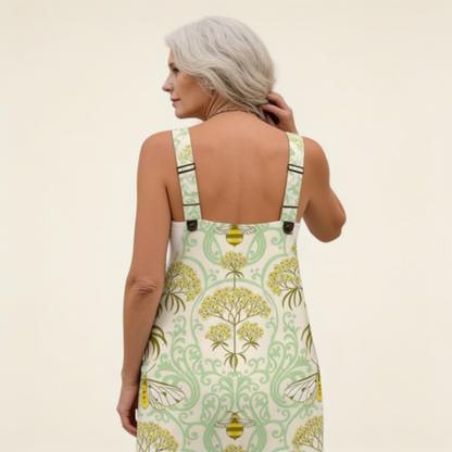Tanja | Latzhose mit harmonischem Blumenmuster