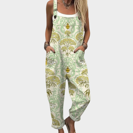 Tanja | Latzhose mit harmonischem Blumenmuster