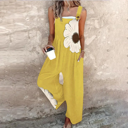 Yvette | Latzhose mit kontrastreichem Bohemian-Blumenmuster